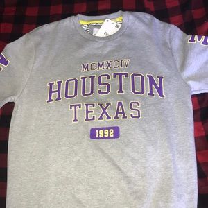 Selling Brand NEW Crewneck Sweater: It’s normal price $70